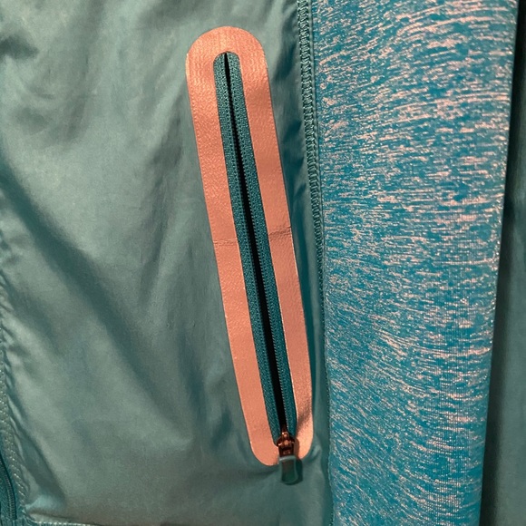 Lightweight reflective Lululemon Full Zip Jacket - Picture 2 of 9